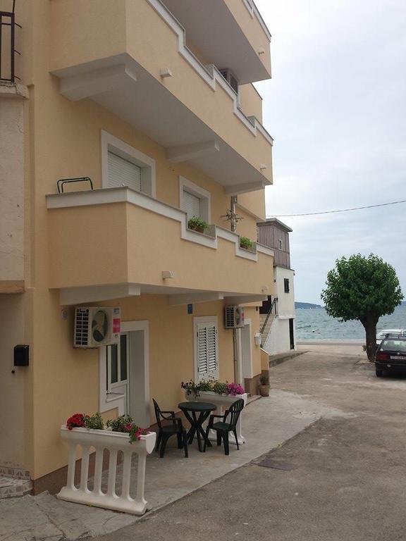 Apartment Ante Kaštela Екстериор снимка